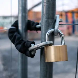 Lock & Unlock