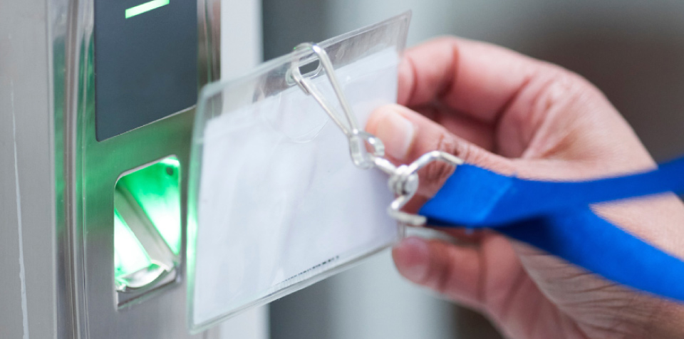 Monitor Who Entres Your Hotel With High Tech Access Control Security Solutions